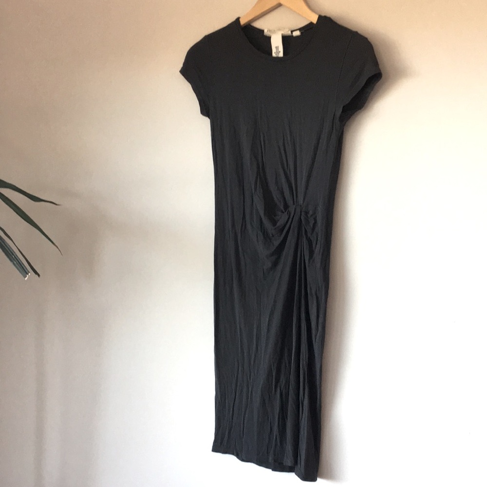 H&M T-shirt jersey dress with front knot design. Dark grey. Great condition. XS